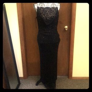 Formal gown size 10 Carmen Marc Valvo
